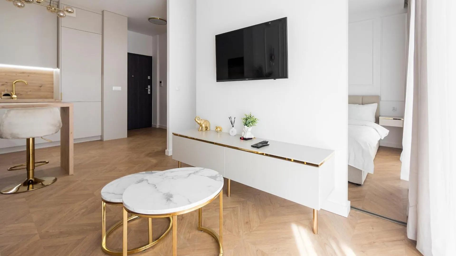 Virgin River Deluxe Apartment Wroclaw 0*,  Polonya